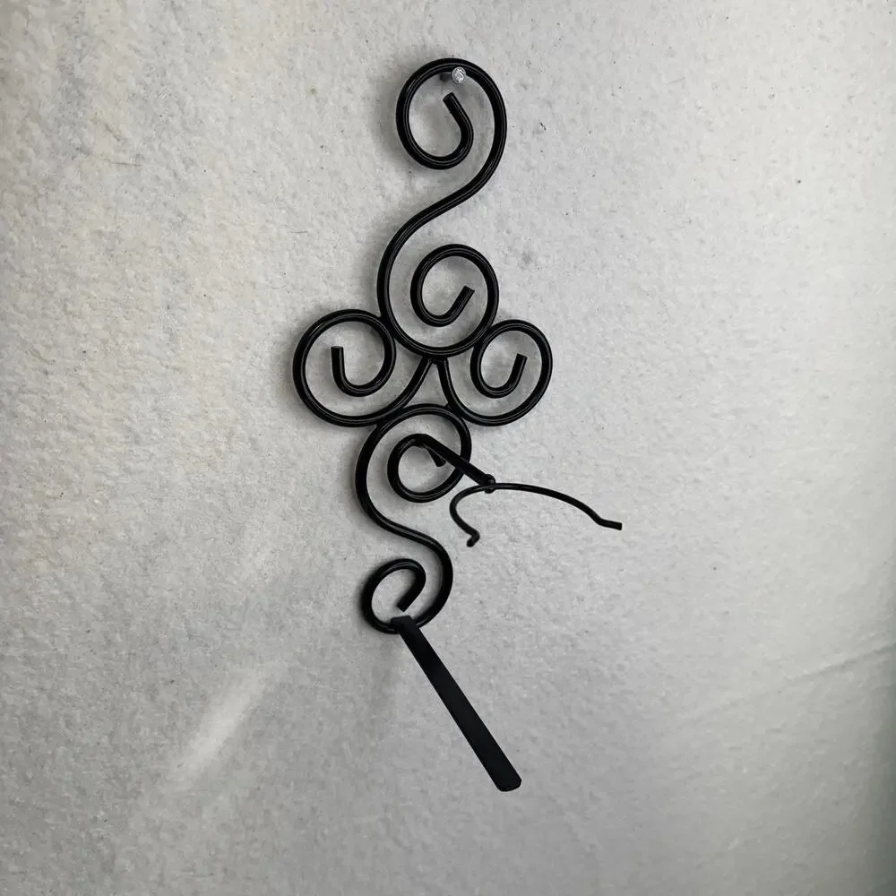 Black Wrought Iron Swirl Scrollwork Wall-Mounted Clear Glass Flower Vase Insert